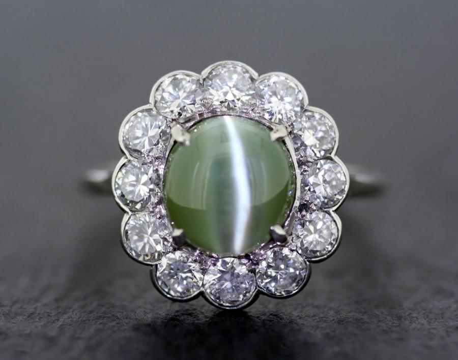 زفاف - Antique Engagement Ring - Cat's Eye Chrysoberyl & Diamond Cluster Platinum Ring