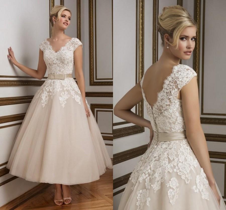 Line Ivory Sleeveless Lace Applique V Neck Custom Wedding Bridal Dress Plus A
