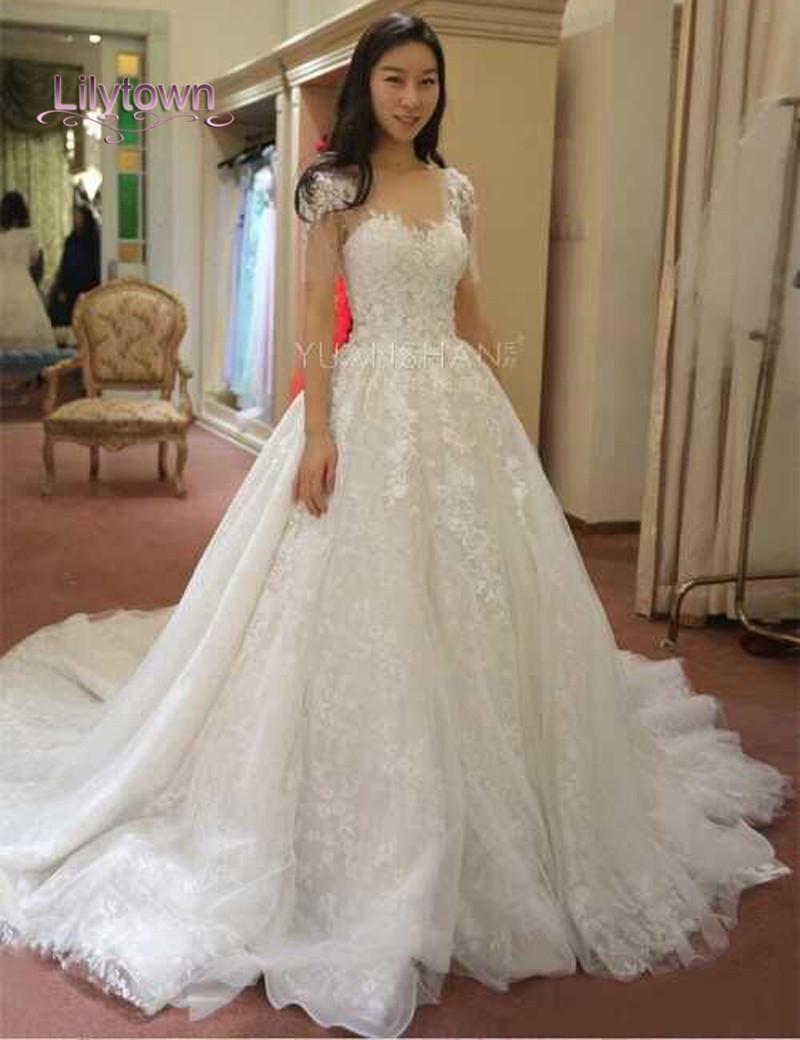 Hochzeit - Glamourous Lace Applique Capped Wedding Dresses Sweetheart Fitted Fall Sleeveless Sheer 2015 Bridal Dress Ball Gowns Court Train A-LIne Online with $144.19/Piece on Hjklp88's Store 