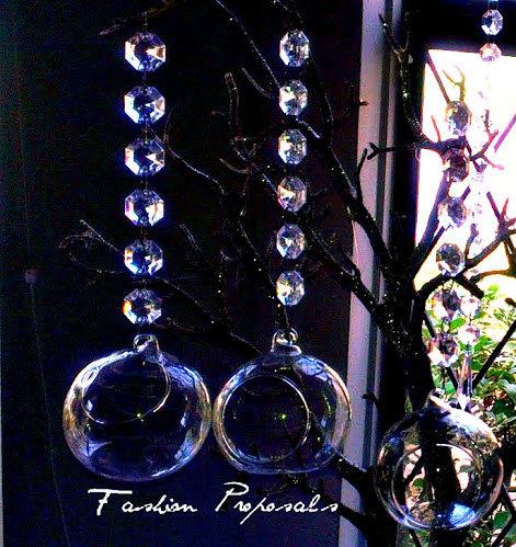 زفاف - Tea light hanging bubbles set of  36 - 3.5 Inch LED tealight candle holder with 7 Inch acrylic garland.