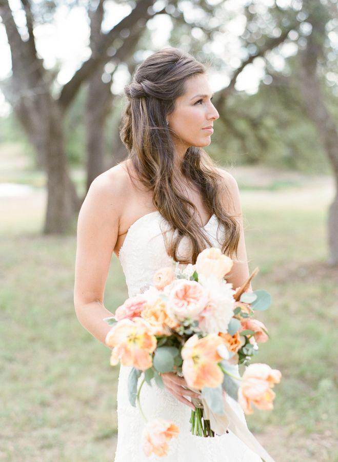 Hochzeit - Colorful   Vibrant Bohemian Inspired Wedding In Texas Hill Country