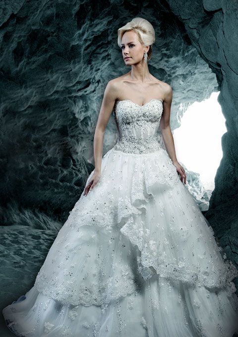 Hochzeit - Ysa Makino Bridal Gown 3155