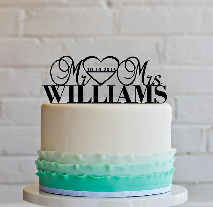 Mariage - Wedding Cake Topper. Mr&Mrs with your last name and date of wedding, (Bold).