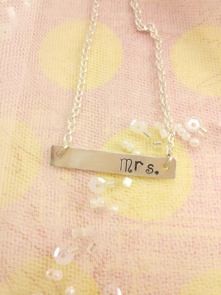 Hochzeit - Mrs Bar Necklace, Gift for Bride, Soon to be Mrs, Bridal Shower Gift, Bachelorette Gift for Bride, Future Mrs, Personalized Shower Gift