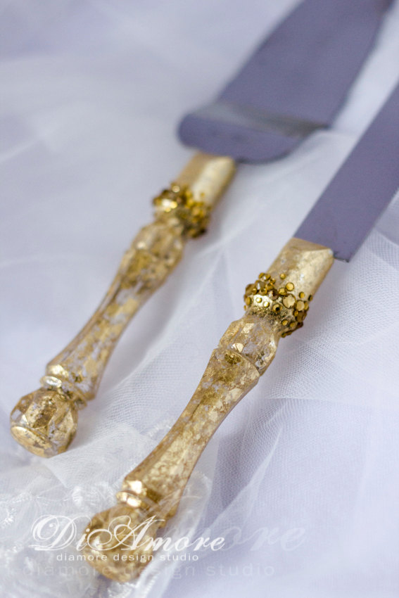 Hochzeit - Wedding cake server and knife with gold crystals