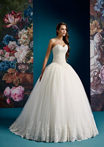 زفاف - Buy Australia 2016 Ball Gown Sweetheart Neckline Beaded Appliques Floor Tulle Wedding Dresses 15005 at AU$201.97 - Dress4Australia.com.au