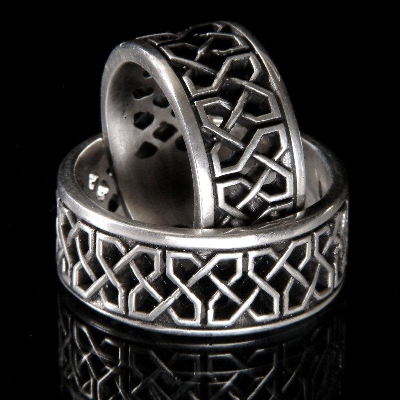 Mariage - Celtic Wedding Band Set With Open Cut-Through Knotwork Design in 14K Gold, Made in Your Size CR-741b