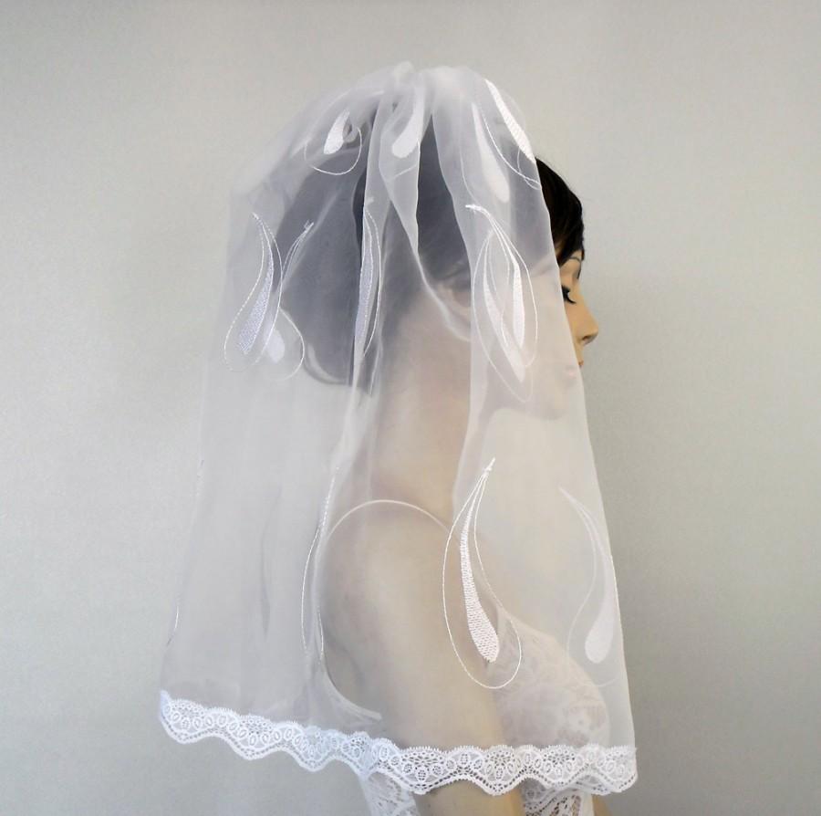 زفاف - Shoulder Length Bridal Veil White Romantic Tulle Lace Tear Drops Embroidery Alternative Wedding Handmade. OOAK