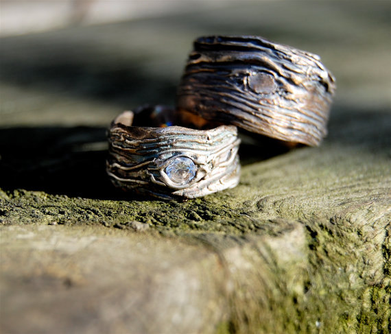 Wedding - Wedding Rings. Artisan set  Tree Bark His and Hers GAER WOODS Wide bands 4mm Austrian crystal