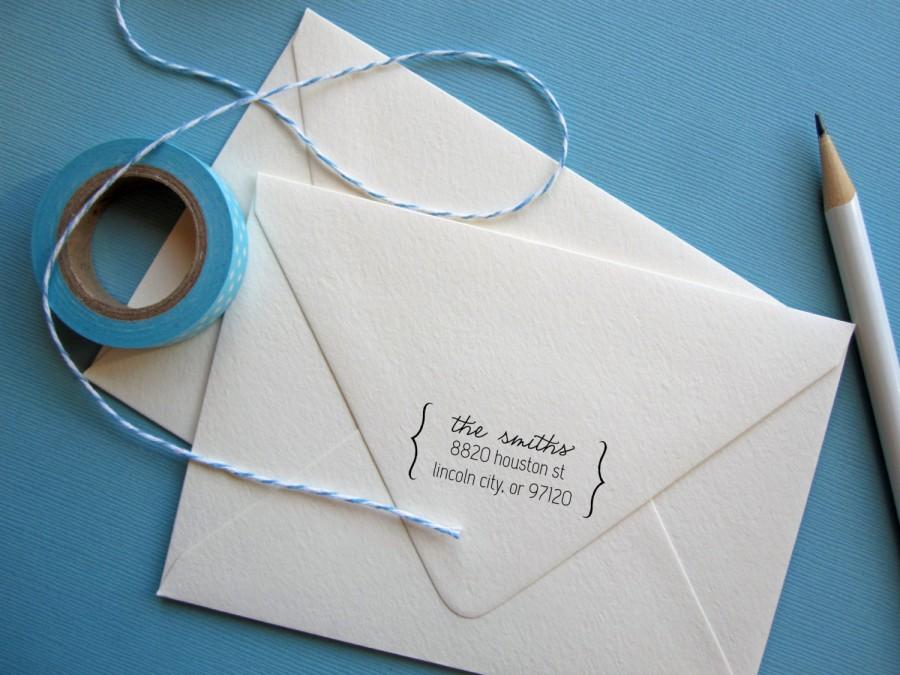 Hochzeit - Return Address Stamp with curly brackets, black self inking stamp, rubber stamp wood handle