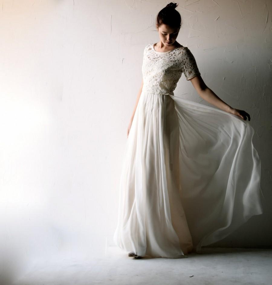Hochzeit - Lace wedding dress, Modest wedding dress, Bohemian Wedding dress, Boho wedding dress, Simple wedding dress, Bridal Separates, Bridal gown