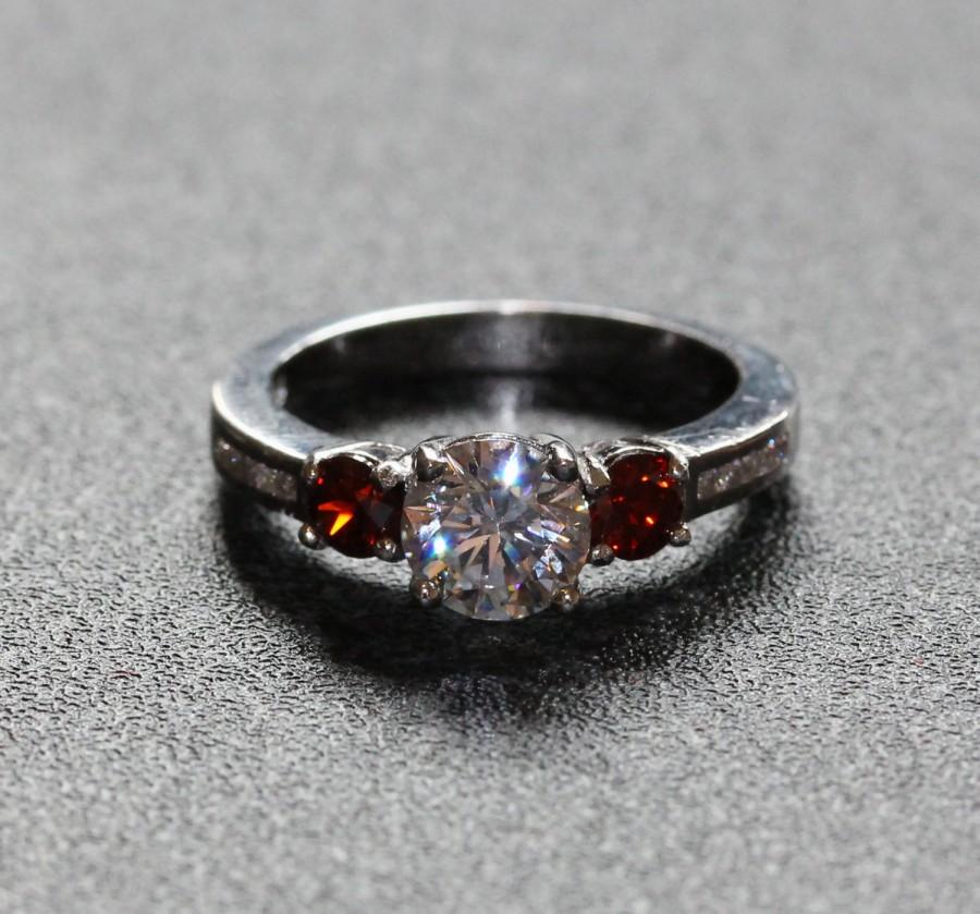 Свадьба - Genuine Garnet and White sapphire Solid Sterling silver Trilogy ring - engagement ring - wedding ring