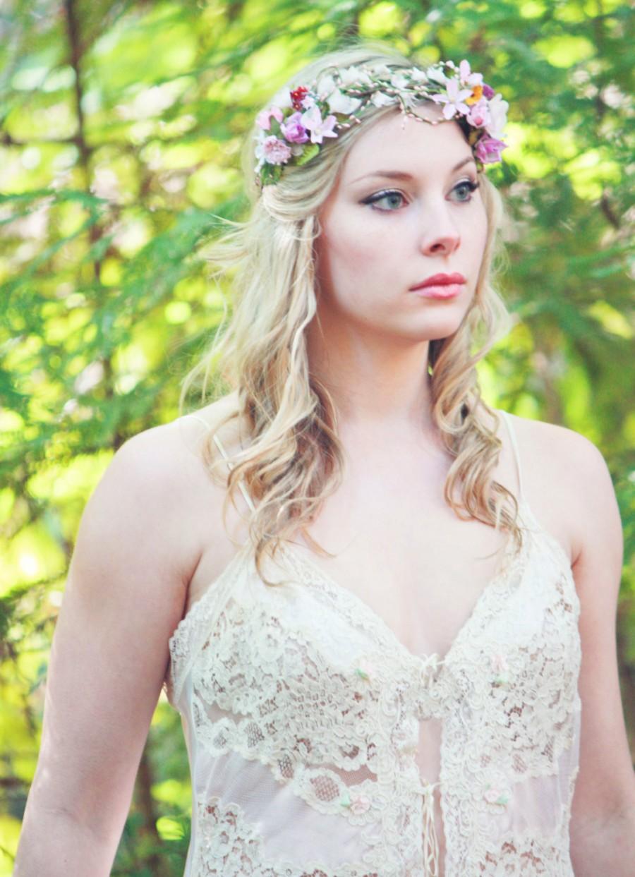 Свадьба - bridal flower crown, spring flower head piece, wedding hair