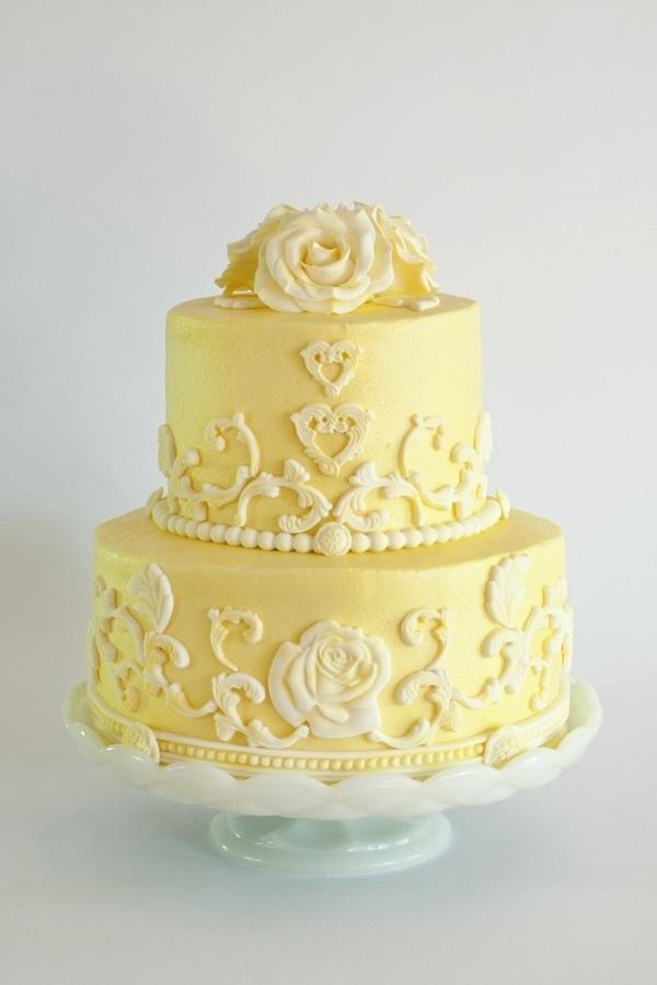 Hochzeit - Yellow Rose Cake — Yellow/Orange