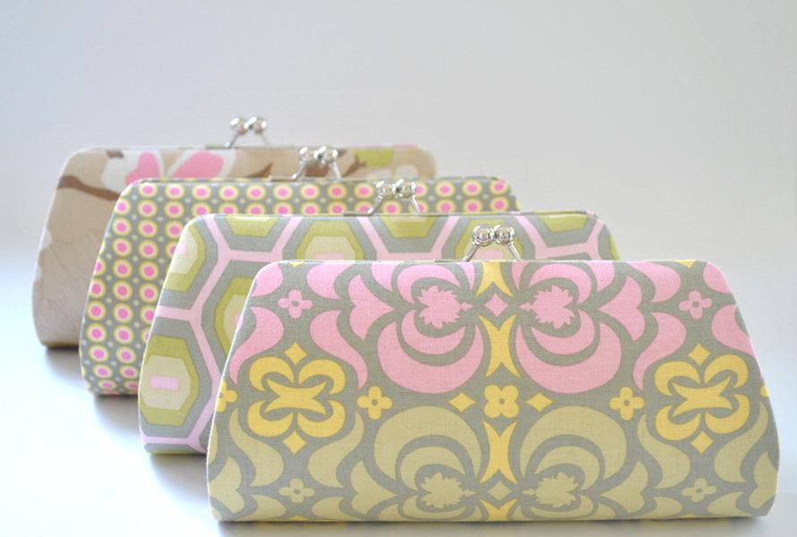 Wedding - A SET of 7 Bridesmaids Clutch -  Create a Custom Bridesmaid Clutches in your choice of fabrics