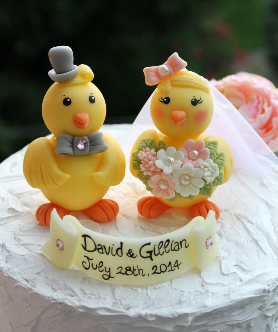 Hochzeit - Love bird chick wedding cake topper, customizable, spring wedding