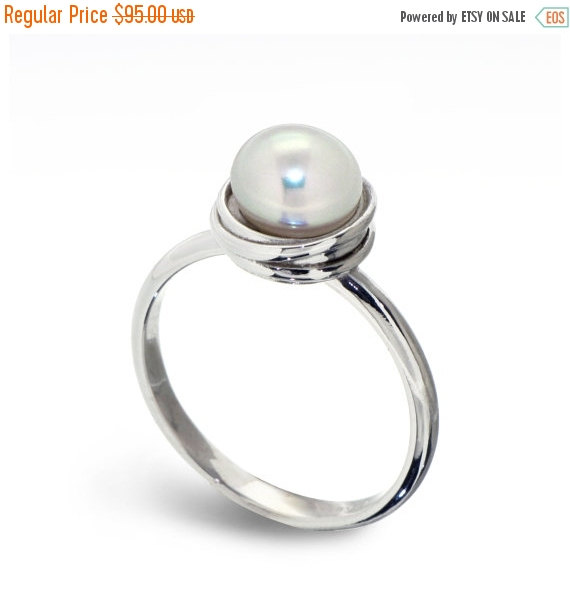 Wedding - Black Friday SALE - NEST Sterling Silver Pearl Ring, Pearl Engagement Ring, Unique engagement ring, Italian fine jewelry