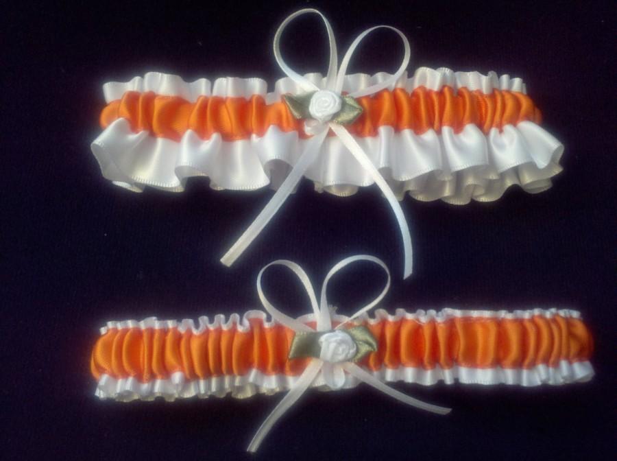 Свадьба - Wedding Garter Set Orange Beauty White Satin Flower Rose Green Moss Handmade Accent Accessories Bridal Shower Gift