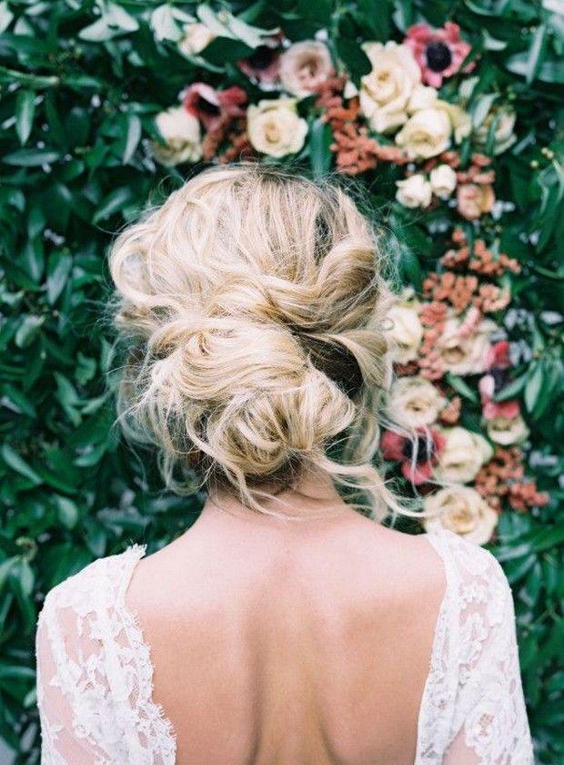 Mariage - 16 Seriously Chic Vintage Wedding Hairstyles