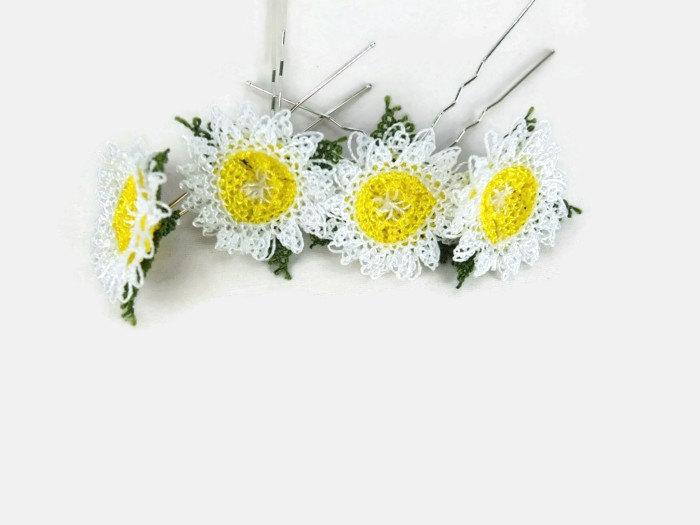 Hochzeit - Bridal Crochet Flower Hair Pins - White Daisy Pins - Wedding Hair Accessory - Woodland Wedding