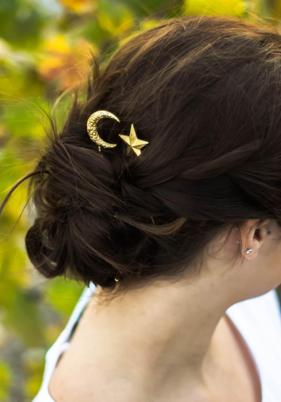 Hochzeit - Crescent Moon & Star Hair Clips Paisley Crescent Moon Hair Pins Star Hair Pins Gold Moon Hair Accessories Celestial Hair Accessory Festival