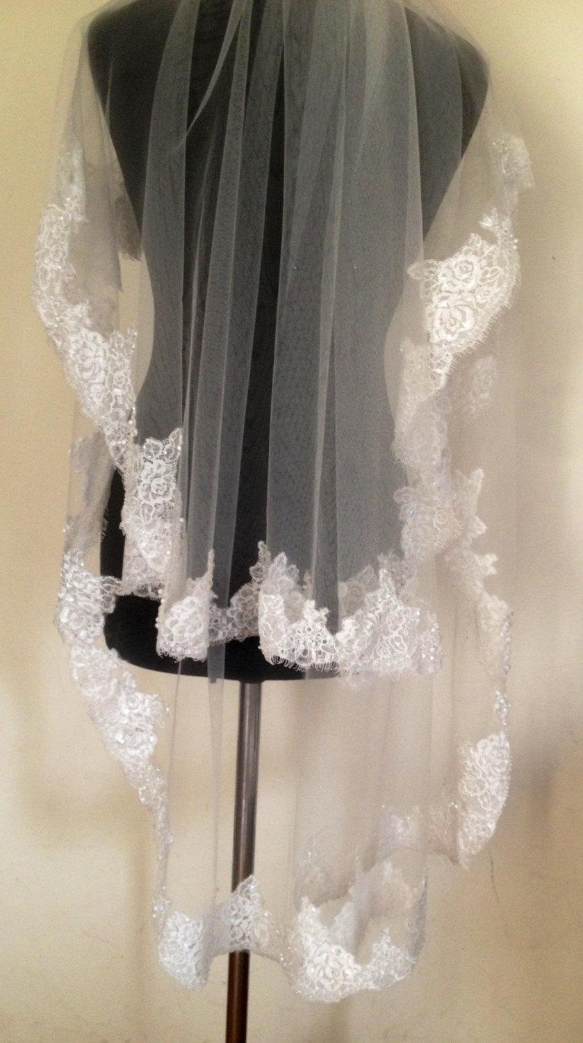 زفاف - FREE SHipping! Embroidered lace wedding veil, ivory lace veil, ivory veil, lace veil.