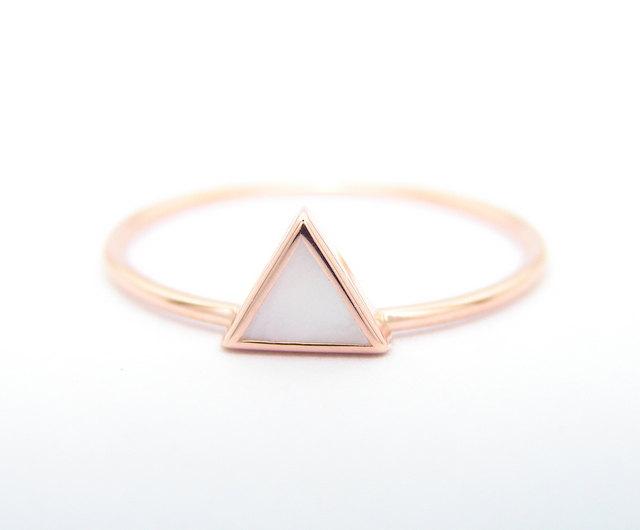 Hochzeit - Triangle Mother of Pearl Ring - Geometric Ring - 14k Gold Ring - Simple Engagement Triangle Ring
