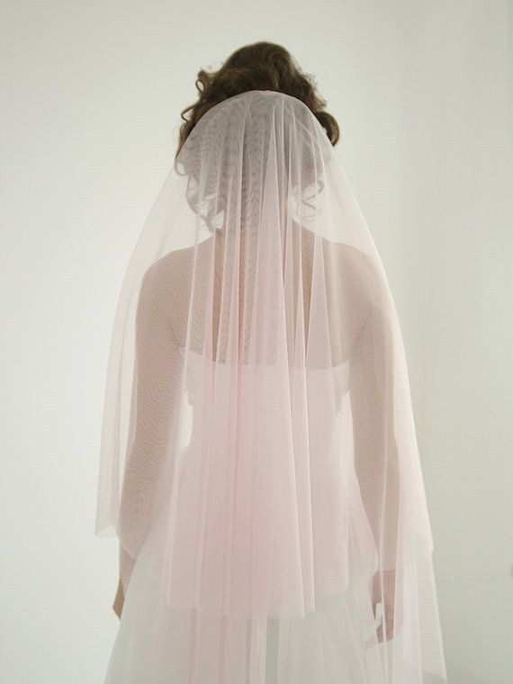 Свадьба - Pink Fingertip Wedding Veil, Pink Wedding Veil With Blusher, Soft Tulle Wedding Veil, Simple Wedding Veil, Circle Veil, Pink - Style V07
