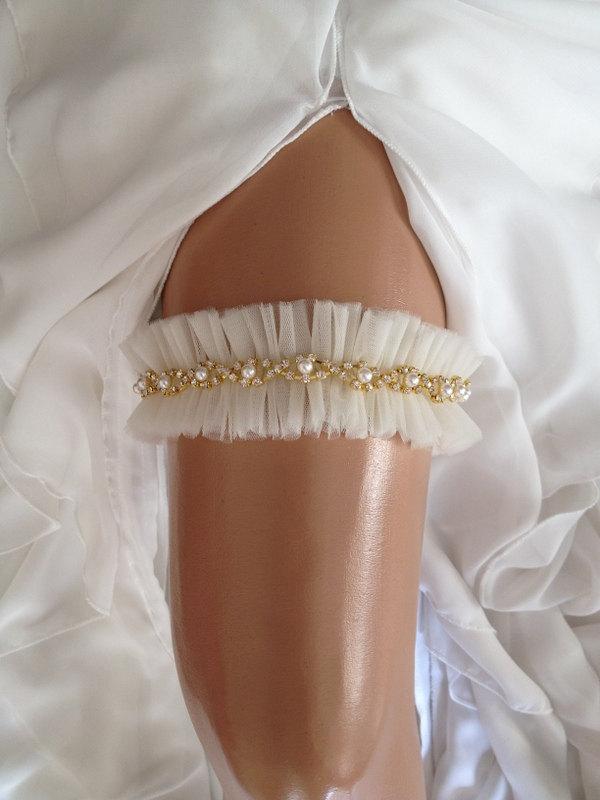 Hochzeit - wedding garter, tulle bridal garter, pearl/rhinestone/gold