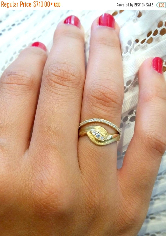 زفاف - ON SALE Alternative Engagement Ring, 14k gold ring, Diamond engagement ring, Wave ring, Curved Ring, Delicate diamond ring, Matte gold ring,
