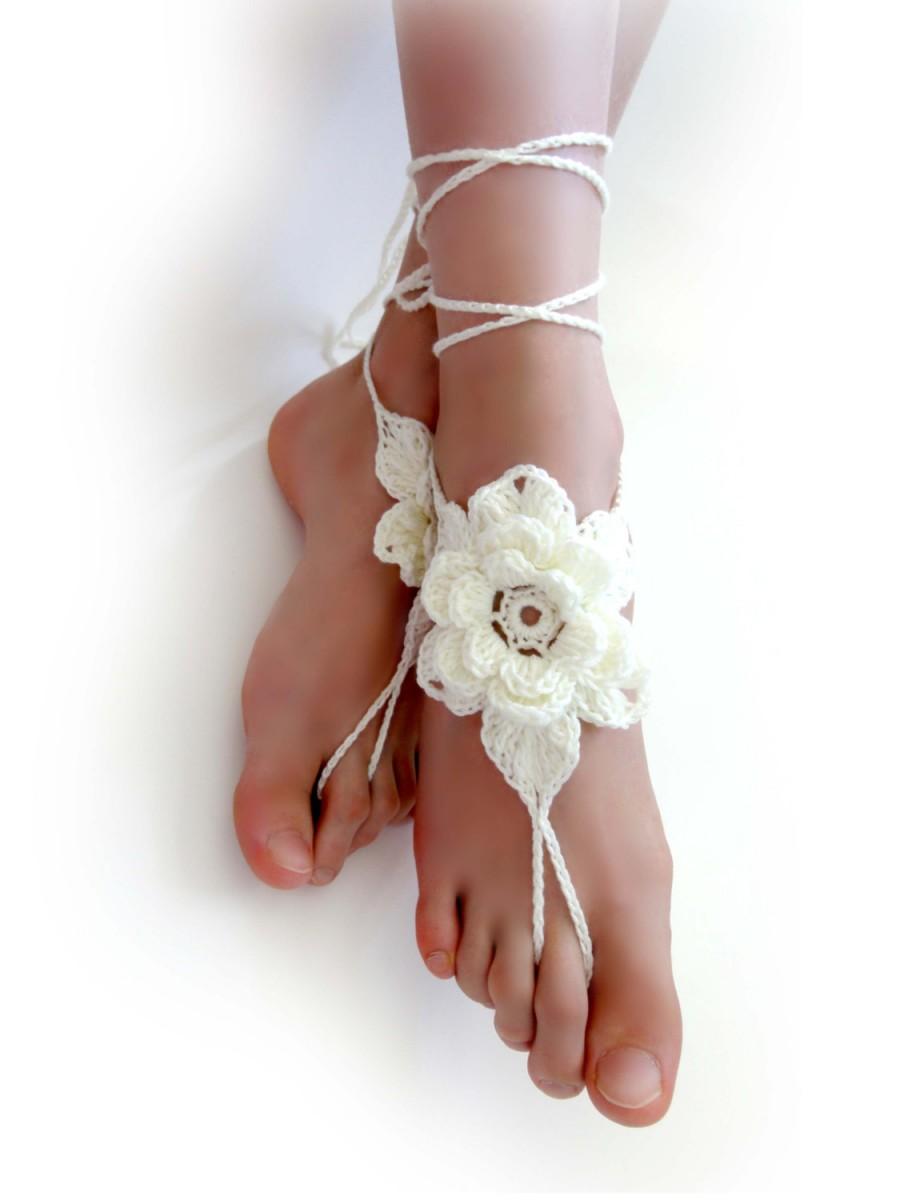 Mariage - Floral Crochet Barefoot Sandals. Ivory or 27 colors. Woman's Crochet 3D Flower Foot Jewelry. Long Ties. Beach Wedding Accessory. Set of 2