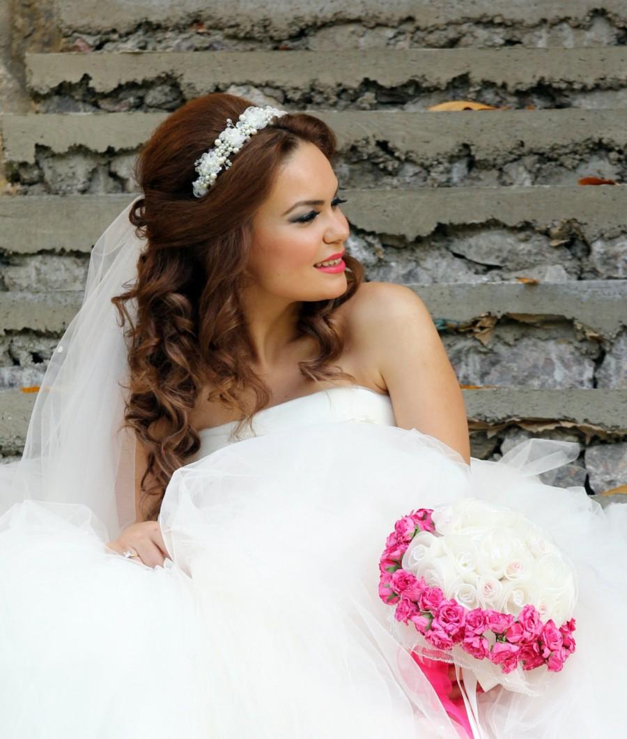 Свадьба - Wedding Swarovski Crystal & Pearl Bridal Flower Headband, Ivory Wedding Headband, Bridal Hair Accessory, Flower Girl Headband