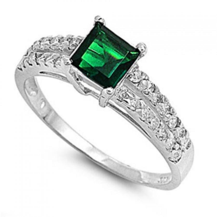 Hochzeit - Vintage Classic Wedding Engagement Ring Solitaire Accent 1.24CT Princess Cut Square Emerald Green Round Clear CZ Solid 925 Sterling Silver