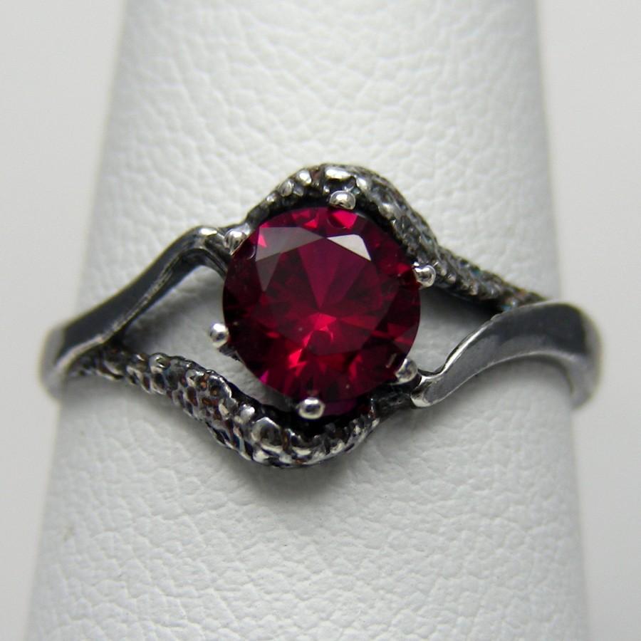 Mariage - 3 DAY SALE Red and Black Engagement Ring 