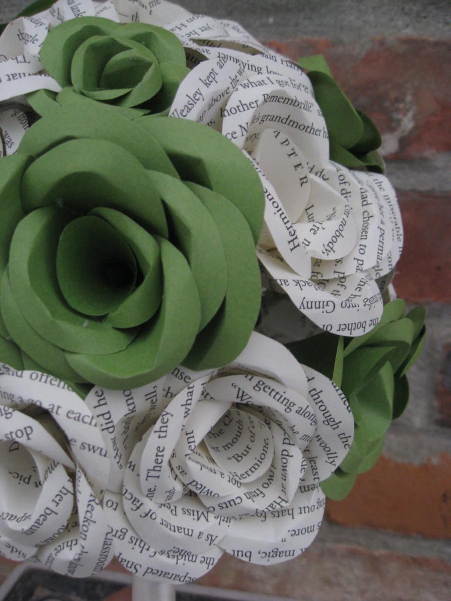 Hochzeit - Custom HARRY POTTER Wedding Bouquets. You Pick The Colors, Paper, Etc.  Anything Is Possible. CUSTOM Orders Welcome.