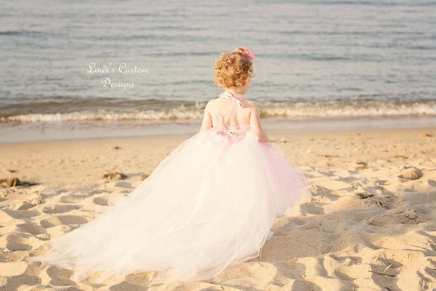 Mariage - Pink Tulle Tutu Flower Girl Dress with optional Detachable White Tulle Train for Weddings, Flower Girls, Birthday, Photography