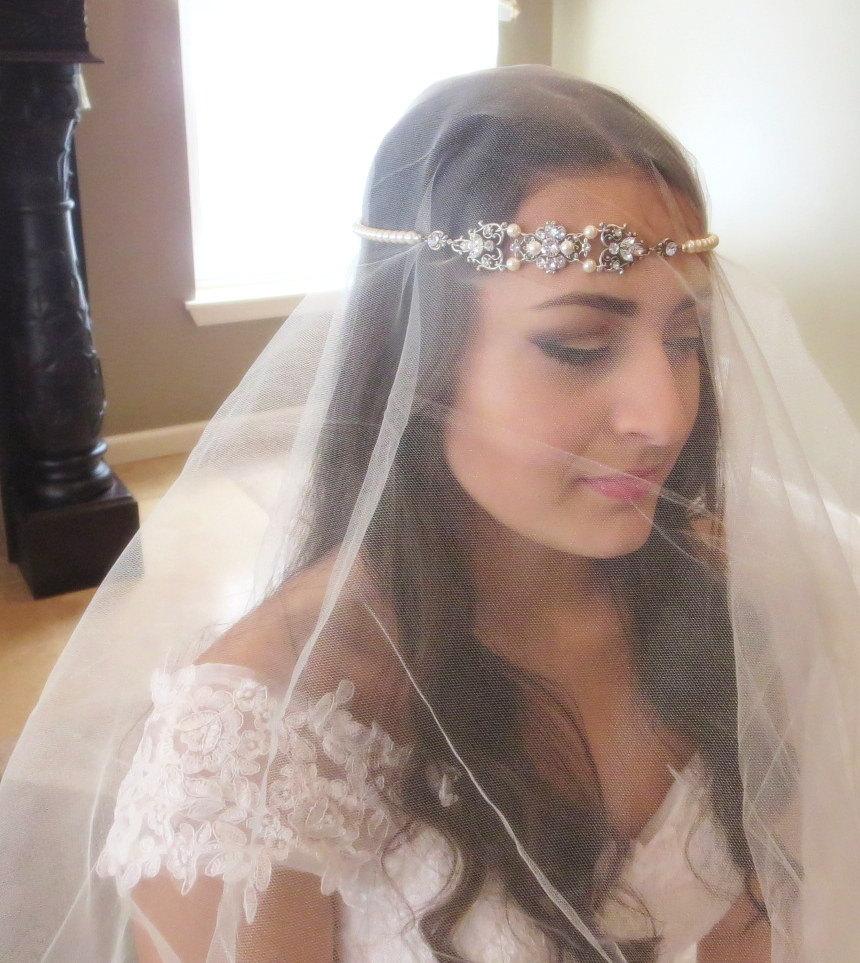 Hochzeit - Bridal headpiece, Bridal headband, Bridal forehead band, Bridal halo, Vintage style headband, Swarovski crystal headpiece, Wedding headpiece
