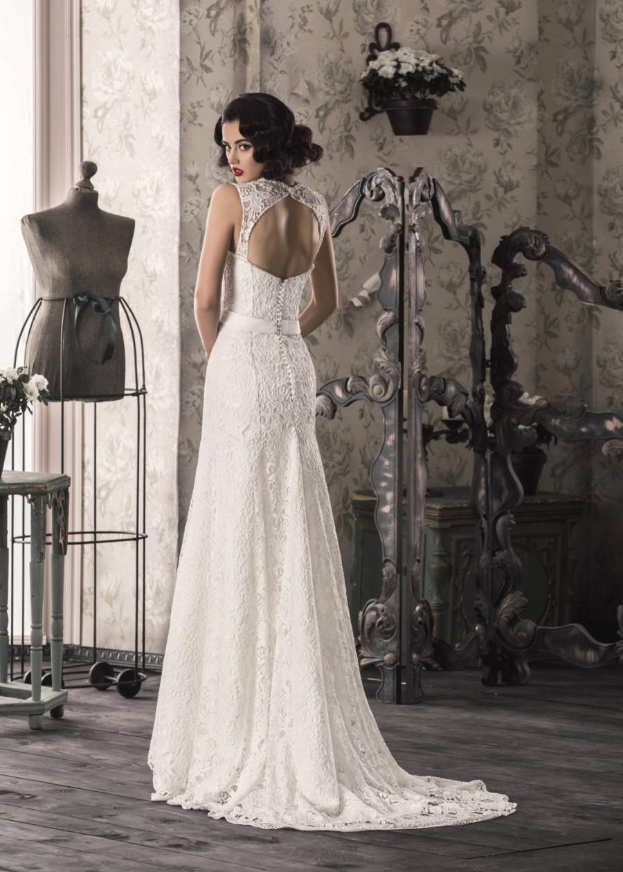 40 Off Elegant White Ivory Lace Mermaid Wedding Dress With Train Lovely Open Back Wedding