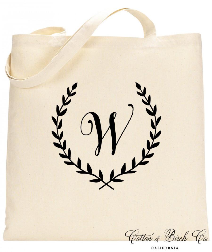 زفاف - Personalized Monogram Wreath Tote Bag // Personalized Tote Bag// Wedding Totes// Bridal Party Gifts //Personalized Bridesmaid Tote // PSW01