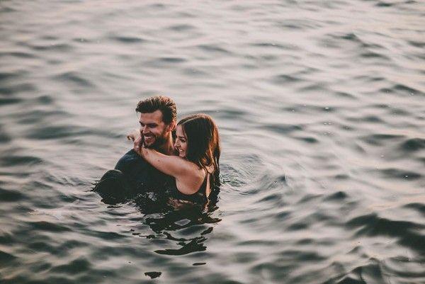 Mariage - Intimate Ocean Engagement Photos At Lighthouse Park
