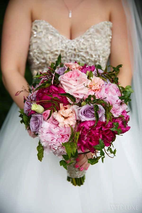 Свадьба - An Elegant Hotel Wedding With Lush, English Garden-Inspired Florals 