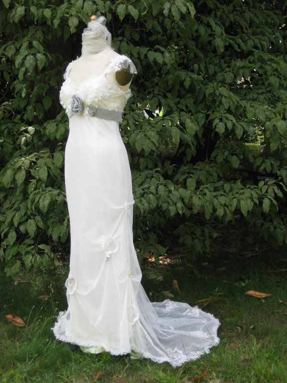 Mariage - Silk And Cotton Bridal Gown Hand Painted And Velvet Sage
