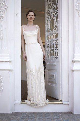 Свадьба - 39 Wedding Dresses With Stunning Back Details You'll Swoon Over
