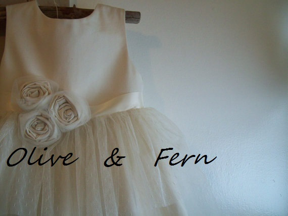 Mariage - Vintage style Flower Girl Dress,  natural Organic cotton flower girl dress, lace flower girl dress, tulle flower girl dress