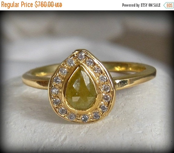 Свадьба - Diamond engagement ring, rose cut diamond Halo ring,  solid gold multistone ring