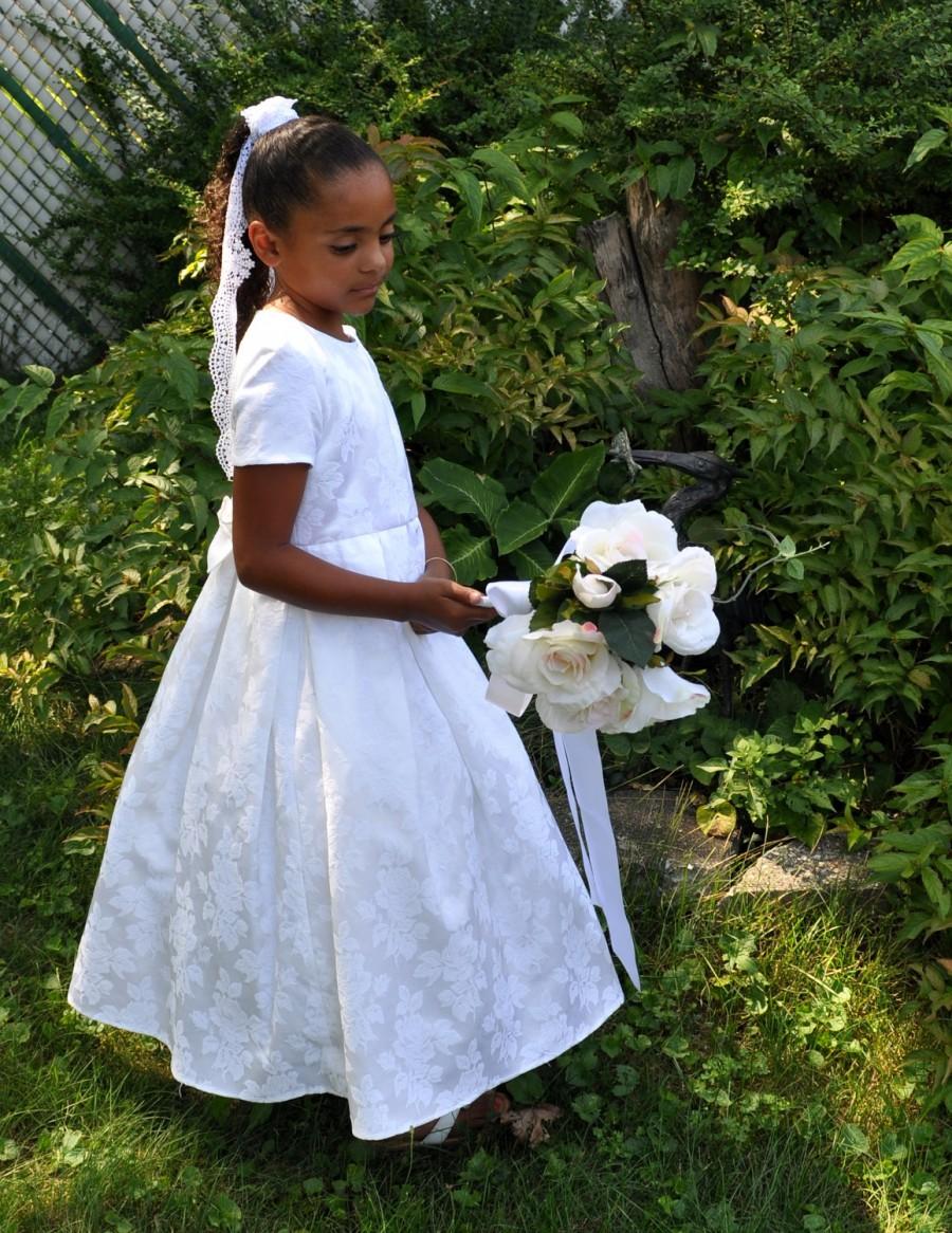 زفاف - Flower girl dress First Communion Dress Custom made to order