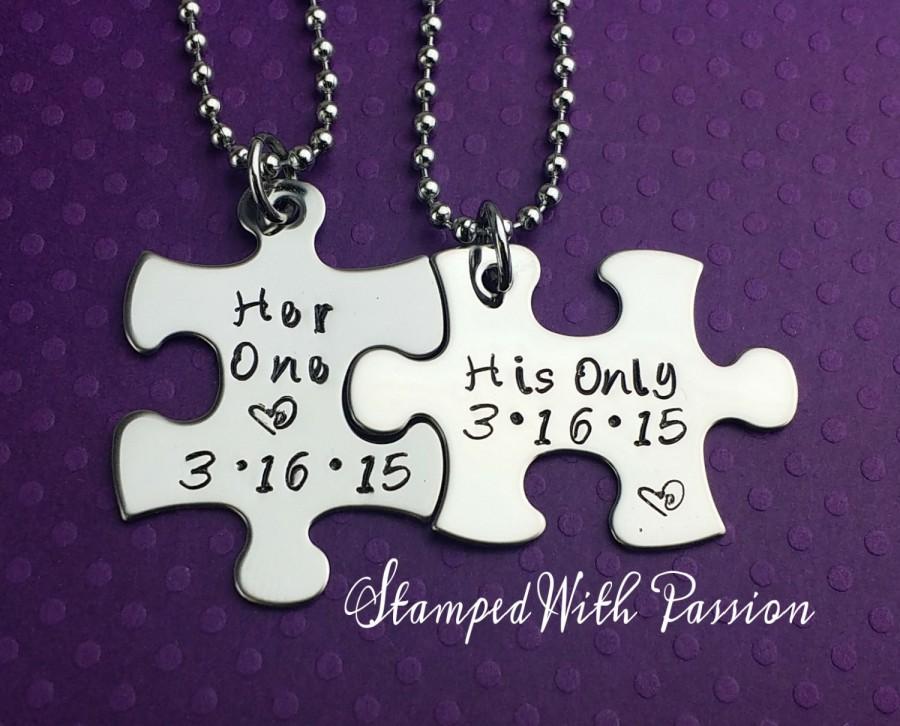 Mariage - Black Friday His and Her Puzzle Piece Necklace Set  With Date - Couples,Wedding, Anniversary necklace