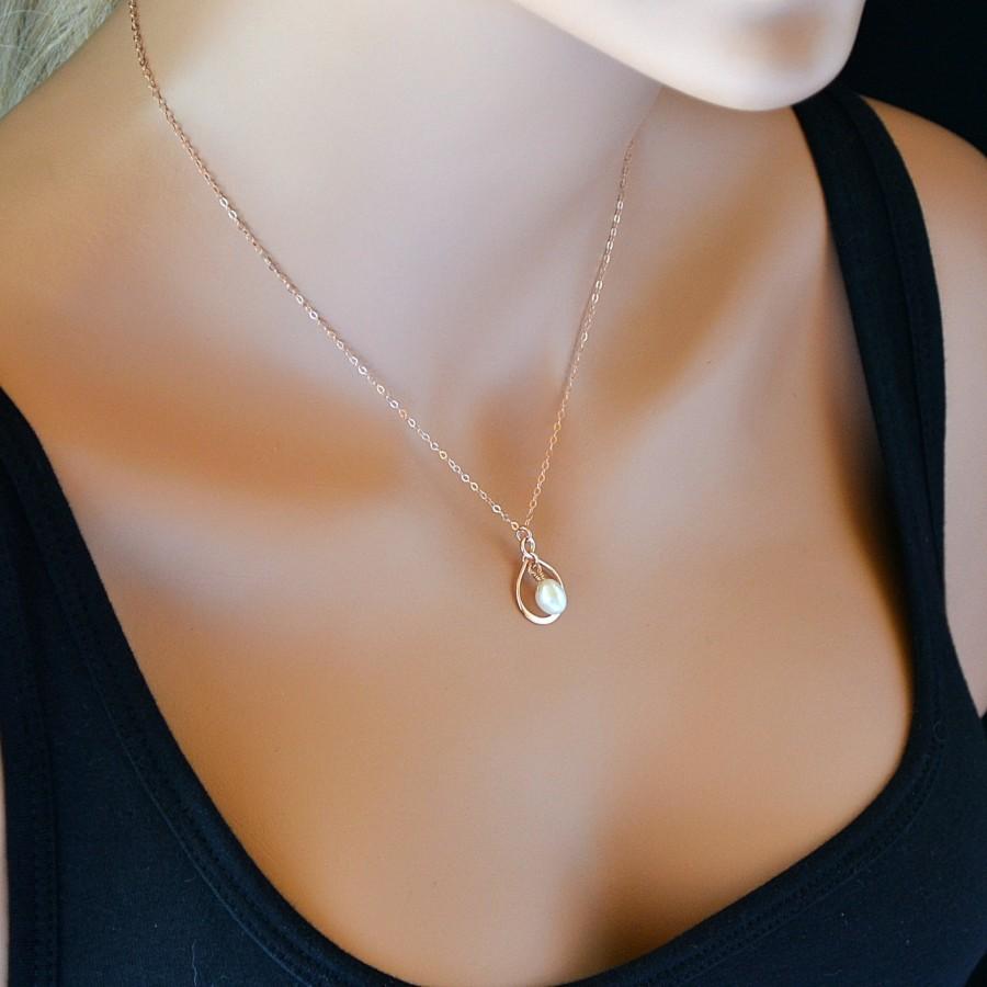 Hochzeit - Infinity Pearl Necklace, Rose Gold, 14k Gold, Sterling Silver, Single Pearl necklace, Bridesmaid Gift, Wedding Jewelry
