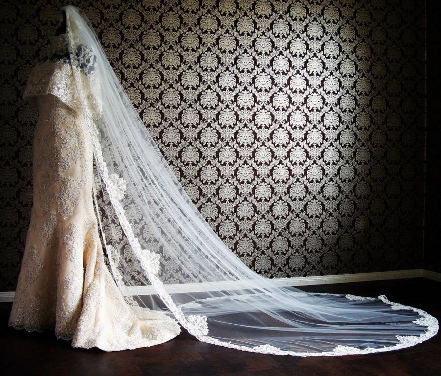 Свадьба - Luxury Wedding Grand Cathedral Jeweled Beaded Bridal Veil Bling Veil Sequined Veil Vintage Style by IHeartBride V-1BL Edria