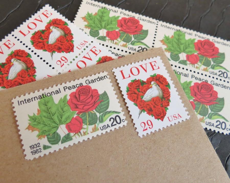 Hochzeit - Roses are Red .. UNused Vintage Postage Stamps  .. post 5 letters